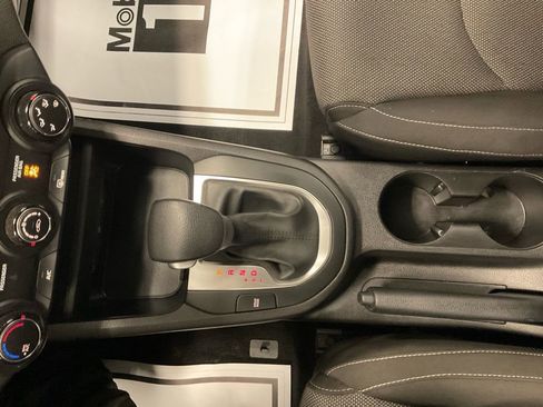 Used 2023 Kia Forte LXS image 14