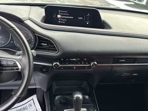 Certified 2024 MAZDA CX-30 AWD 2.5 S w/ Preferred Package image 21