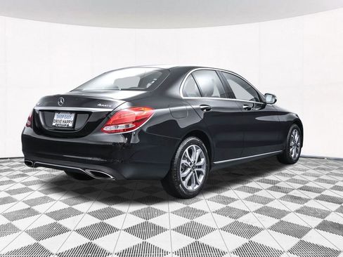 Used 2018 Mercedes-Benz C 300 4MATIC Sedan image 36