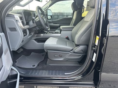 New 2026 Ford F250 XLT w/ XLT Premium Package AWD/4WD image 38
