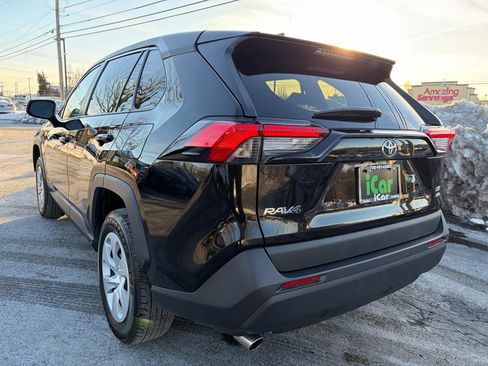 Used 2024 Toyota RAV4 LE image 9