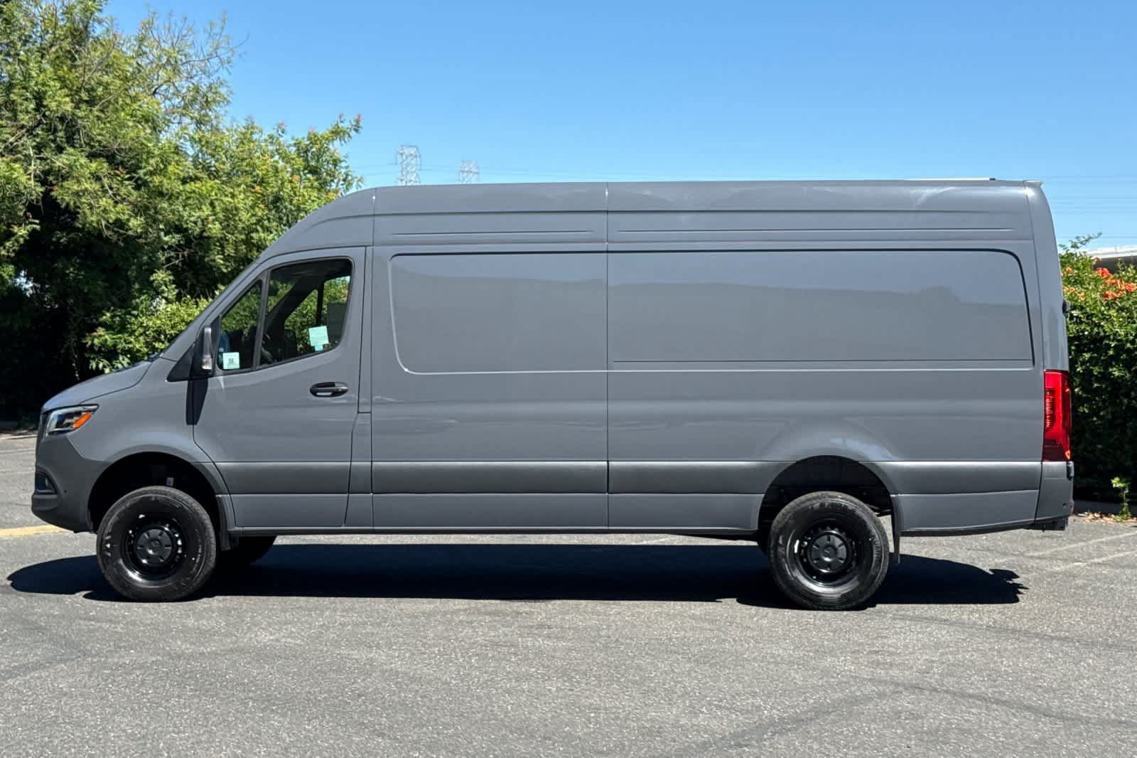 New 2026 Mercedes-Benz Sprinter 2500 image 6