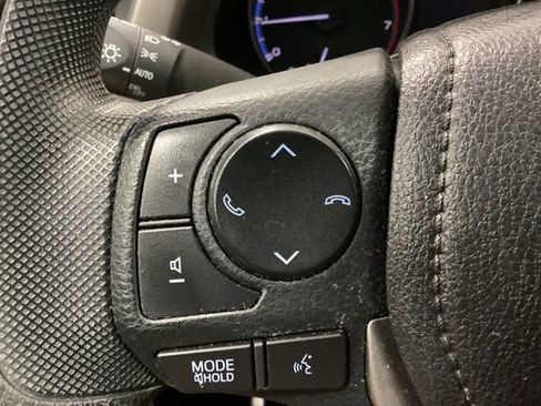 Used 2018 Toyota RAV4 LE w/ All Weather Liner Package AWD/4WD image 20