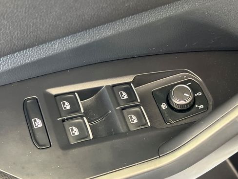 Used 2025 Volkswagen Jetta S FWD image 13