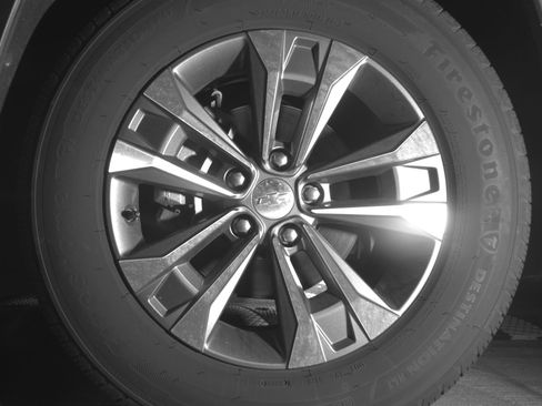 Used 2025 Chevrolet Equinox LT FWD image 12