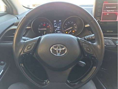 Used 2020 Toyota C-HR Limited image 25