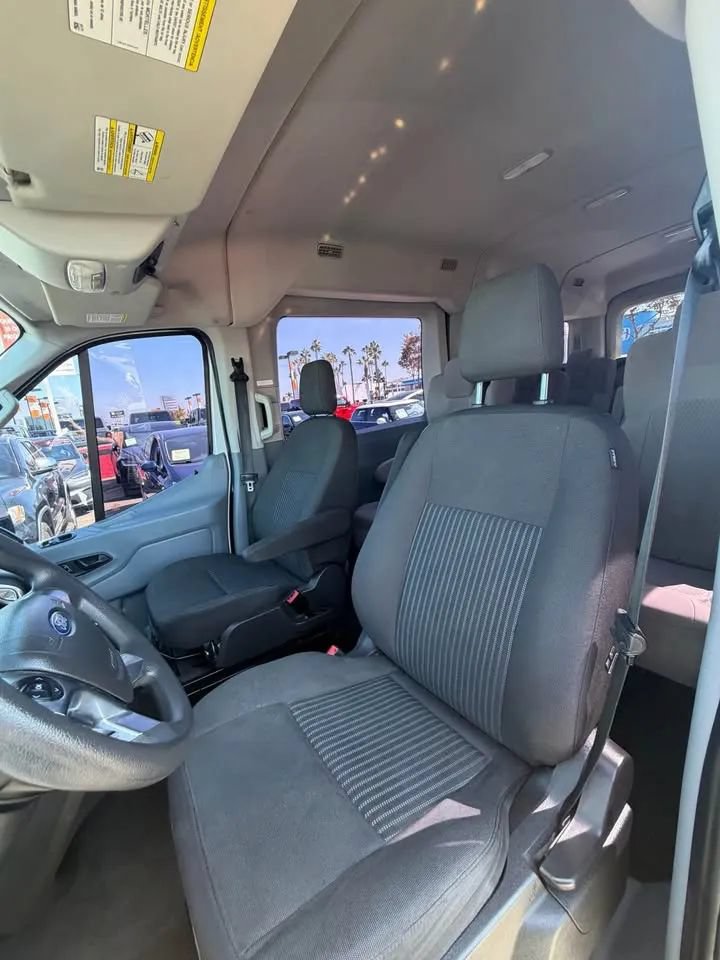 Used 2018 Ford Transit 350 XLT RWD image 8