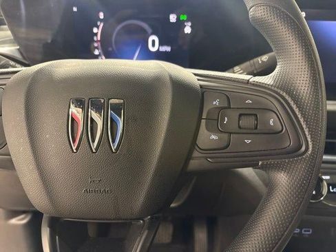 Used 2025 Buick Envista Preferred FWD image 16