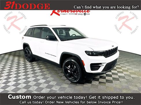 New 2025 Jeep Grand Cherokee Altitude image 1