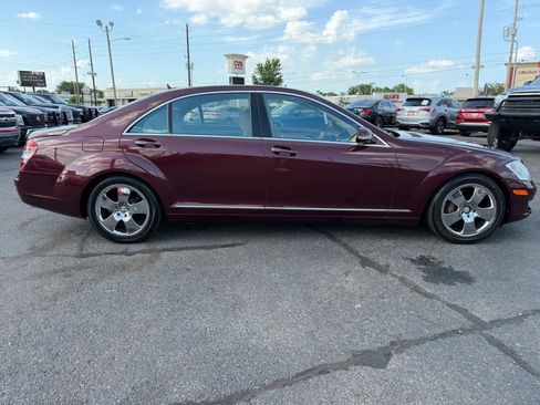 Used 2007 Mercedes-Benz S 550 image 2