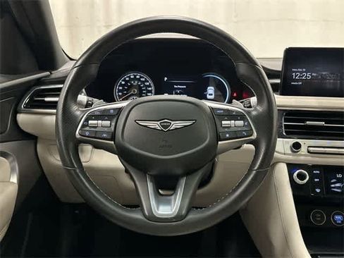 Used 2024 Genesis G70 2.5T image 15