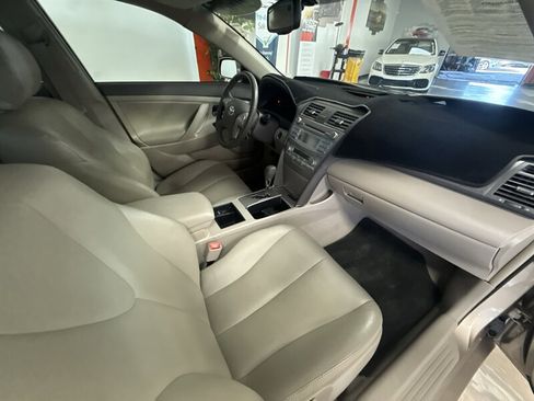 Used 2009 Toyota Camry Hybrid FWD image 19