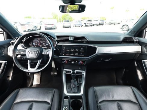 Used 2025 Audi Q3 2.0T Premium AWD/4WD image 32