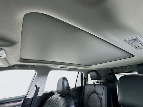 Used 2021 Toyota Highlander Platinum image 16
