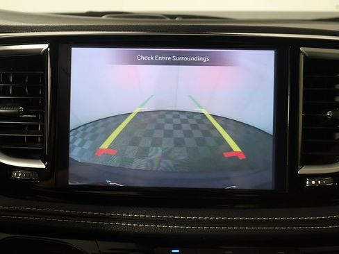 Used 2024 Chrysler Pacifica Limited FWD image 48
