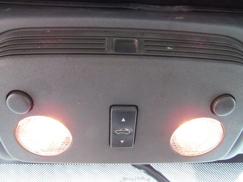 Used 2010 Ford Mustang Convertible RWD image 26
