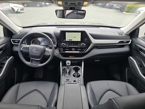 Used 2026 Toyota Highlander XLE AWD/4WD image 22