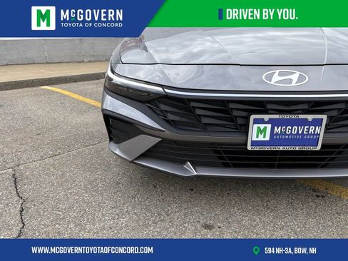 Used 2025 Hyundai Elantra Sport image 8