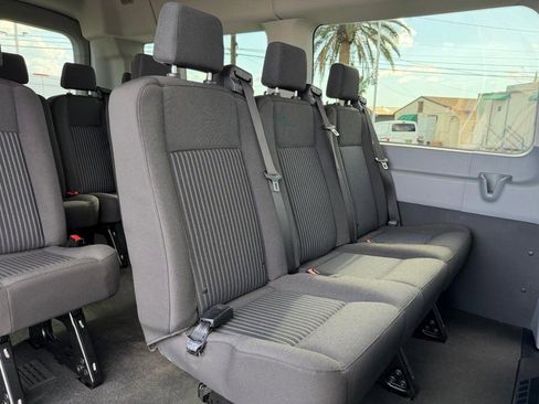 Used 2018 Ford Transit 350 XL image 36