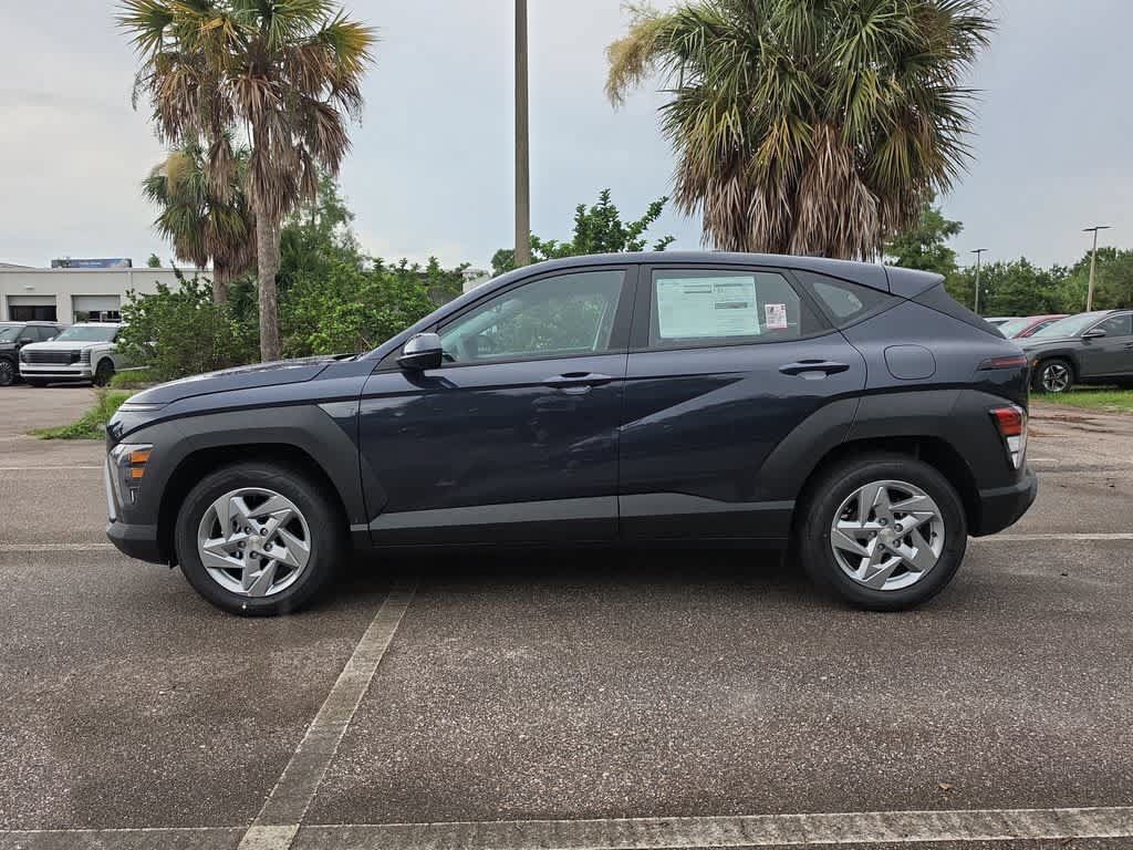 New 2027 Hyundai Kona SE FWD image 3