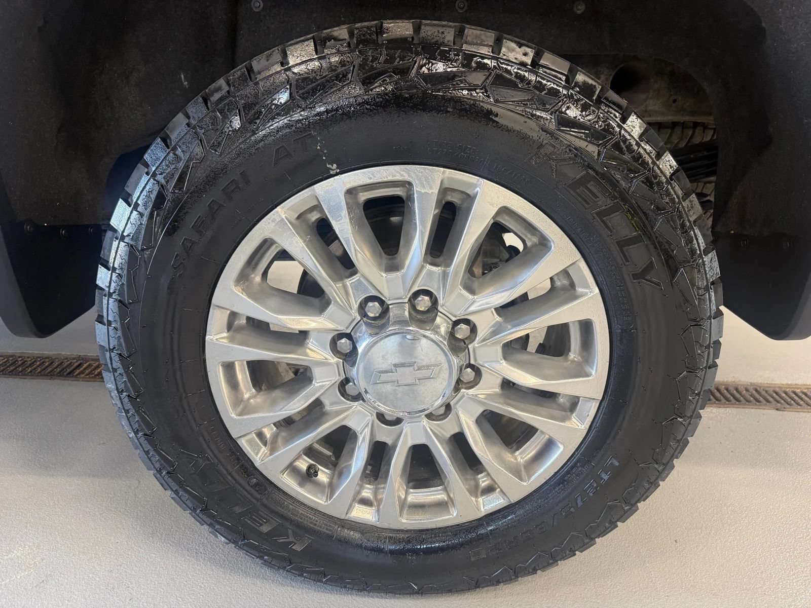 Used 2020 Chevrolet Silverado 2500 LTZ w/ LTZ Convenience Package AWD/4WD image 45