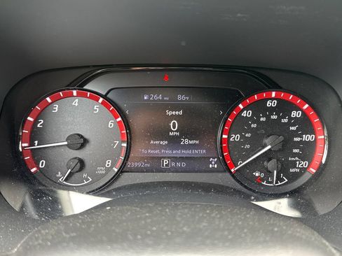 Used 2023 Nissan Frontier PRO-4X w/ Tow Package AWD/4WD image 15