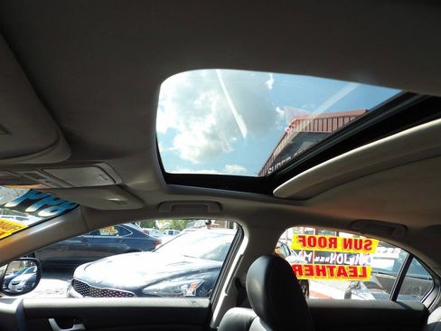 Used 2011 Acura TSX Sedan FWD image 9