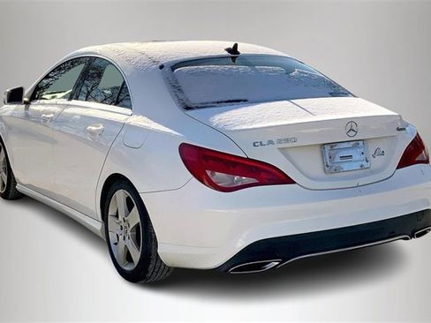 Used 2018 Mercedes-Benz CLA 250 4MATIC image 9