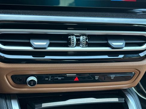 Used 2023 BMW i4 eDrive40 w/ M Sport Package RWD image 25