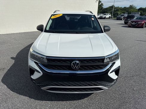 Used 2022 Volkswagen Taos S FWD image 2