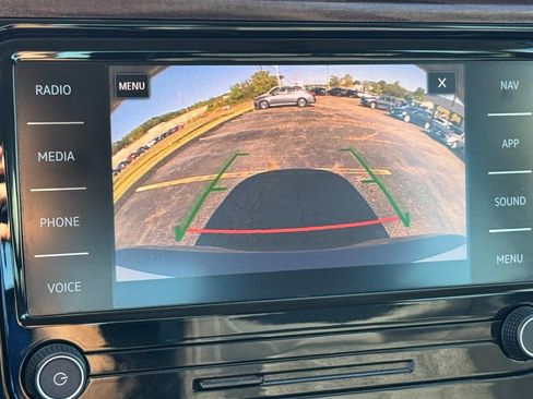 Used 2020 Volkswagen Passat 2.0T SEL image 23