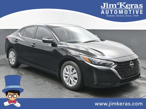 Certified 2025 Nissan Sentra S image 1