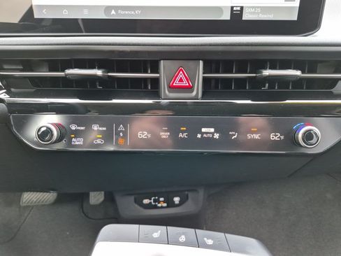 New 2025 Kia EV6 Light w/ Light LR Technology Package AWD/4WD image 23