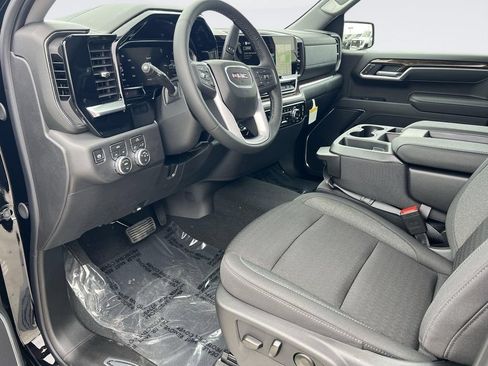 New 2026 GMC Sierra 1500 Elevation w/ LPO, Elevation Black Package AWD/4WD image 9