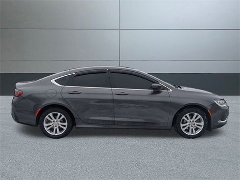 Used 2015 Chrysler 200 Limited image 7