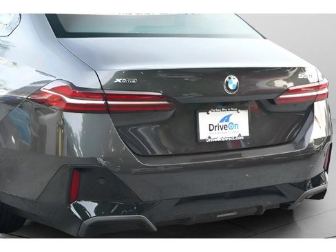 Used 2024 BMW 530i xDrive 530i xDrive image 21