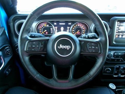 Used 2022 Jeep Wrangler Unlimited Sport image 9