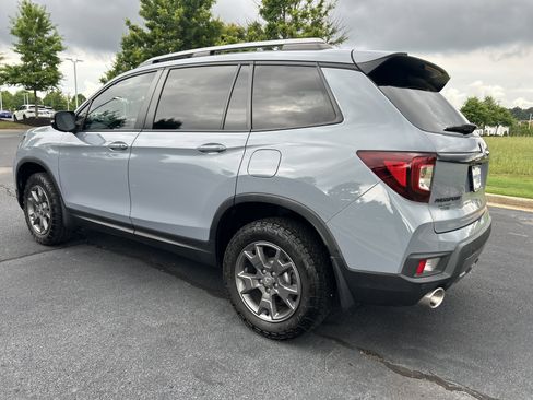 Used 2024 Honda Passport TrailSport image 7