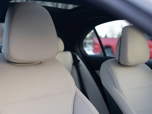 Used 2023 Mercedes-Benz C 300 4MATIC Sedan image 23