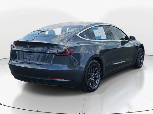 Used 2018 Tesla Model 3 Mid Range RWD image 6