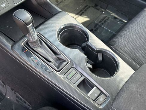 Certified 2023 Honda Civic EX image 24