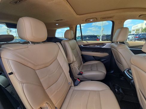 Used 2023 Cadillac XT6 Sport w/ Platinum Package AWD/4WD image 29