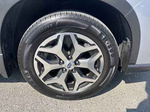 Certified 2024 Subaru Forester Premium AWD/4WD image 24