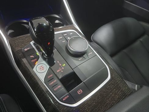 Used 2022 BMW 330i Sedan w/ Driving Assistance Package RWD image 18