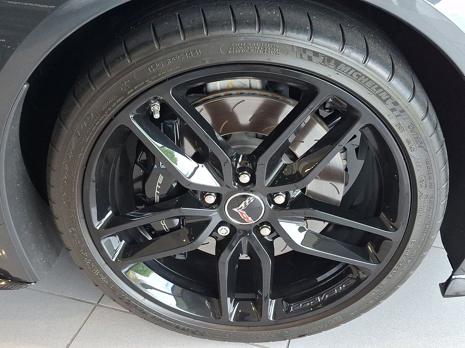 Used 2014 Chevrolet Corvette Stingray Coupe w/ 3LT Preferred Equipment Group RWD image 8