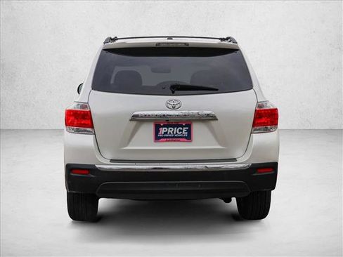 Used 2013 Toyota Highlander SE image 6