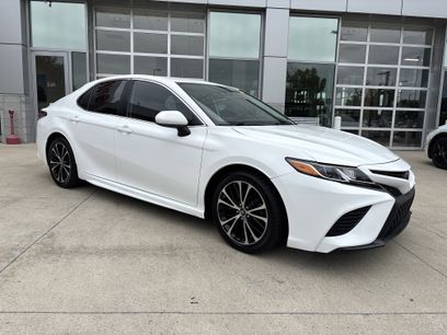 Used 2019 Toyota Camry SE