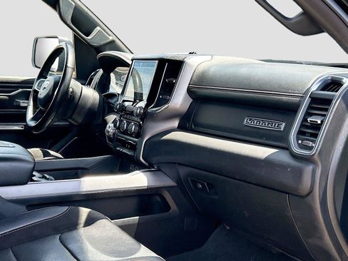 Used 2024 RAM 1500 Laramie AWD/4WD image 13