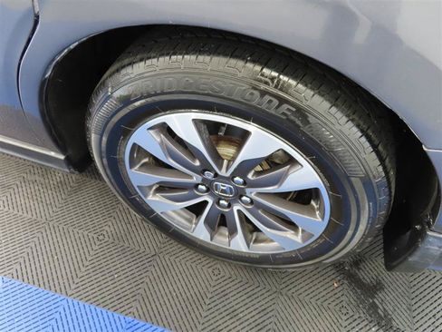 Used 2024 Honda Odyssey EX-L image 7