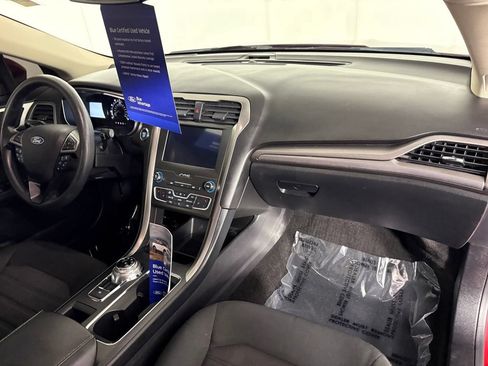 Certified 2020 Ford Fusion SE AWD/4WD image 36
